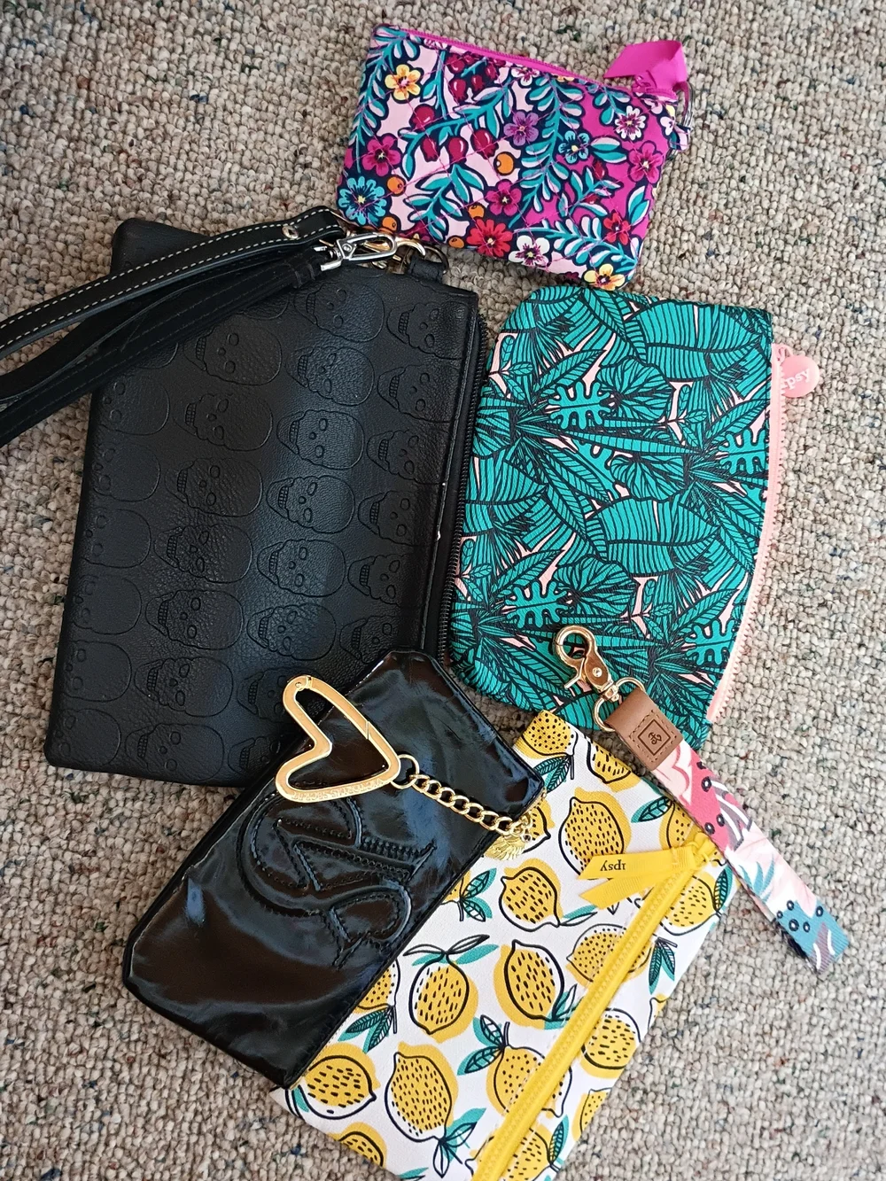 Fun Accessory Bundle - Picture 1 of 1